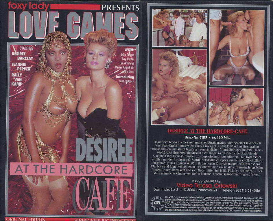 Desiree at the Hardcore Cafe / Desiree в хардкорном кафе